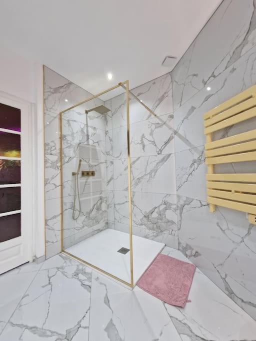 Maison Chic Avec Jacuzzi Nogent Sur Oise Yaospa60 エクステリア 写真