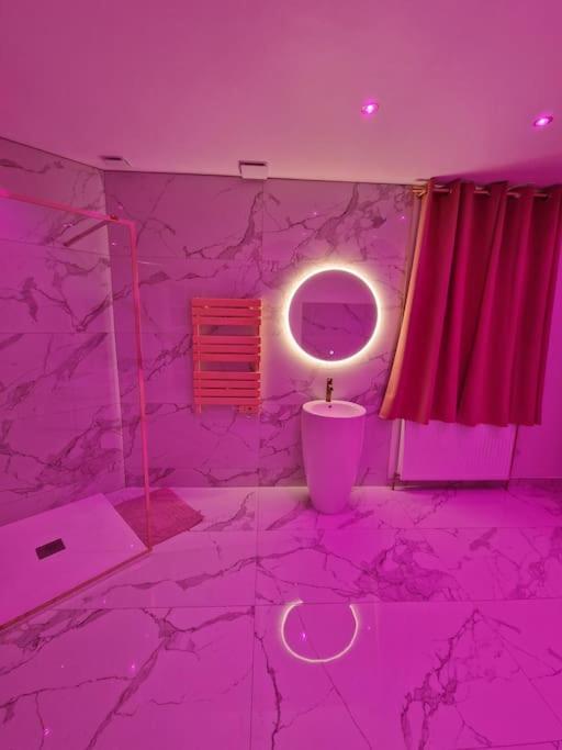 Maison Chic Avec Jacuzzi Nogent Sur Oise Yaospa60 エクステリア 写真