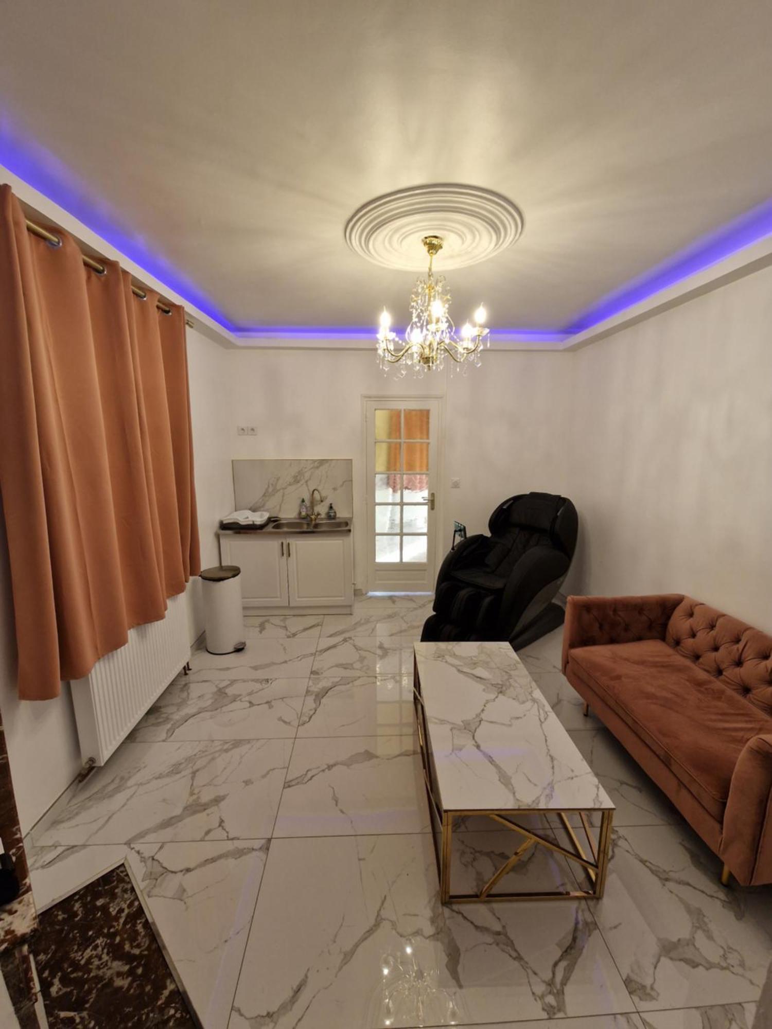 Maison Chic Avec Jacuzzi Nogent Sur Oise Yaospa60 エクステリア 写真